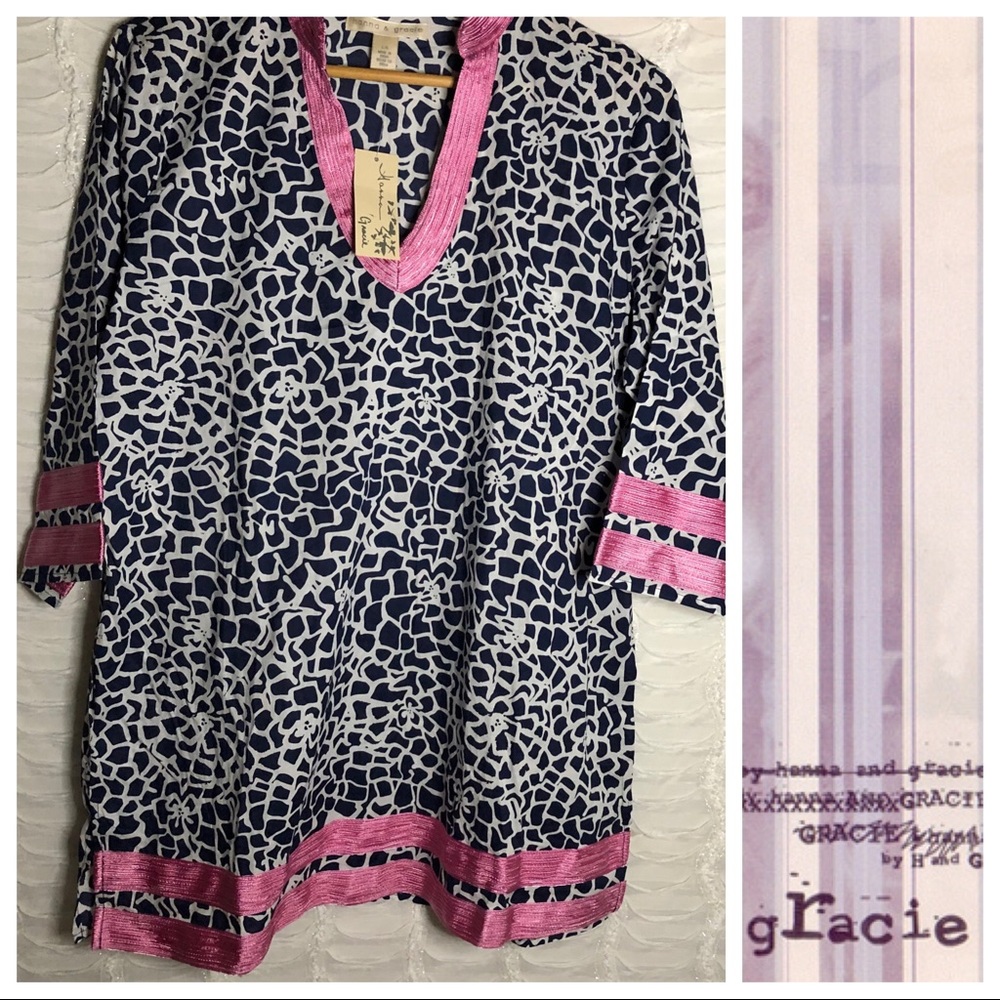 Hanna & Gracie Geo Floral Print V neck Tunic